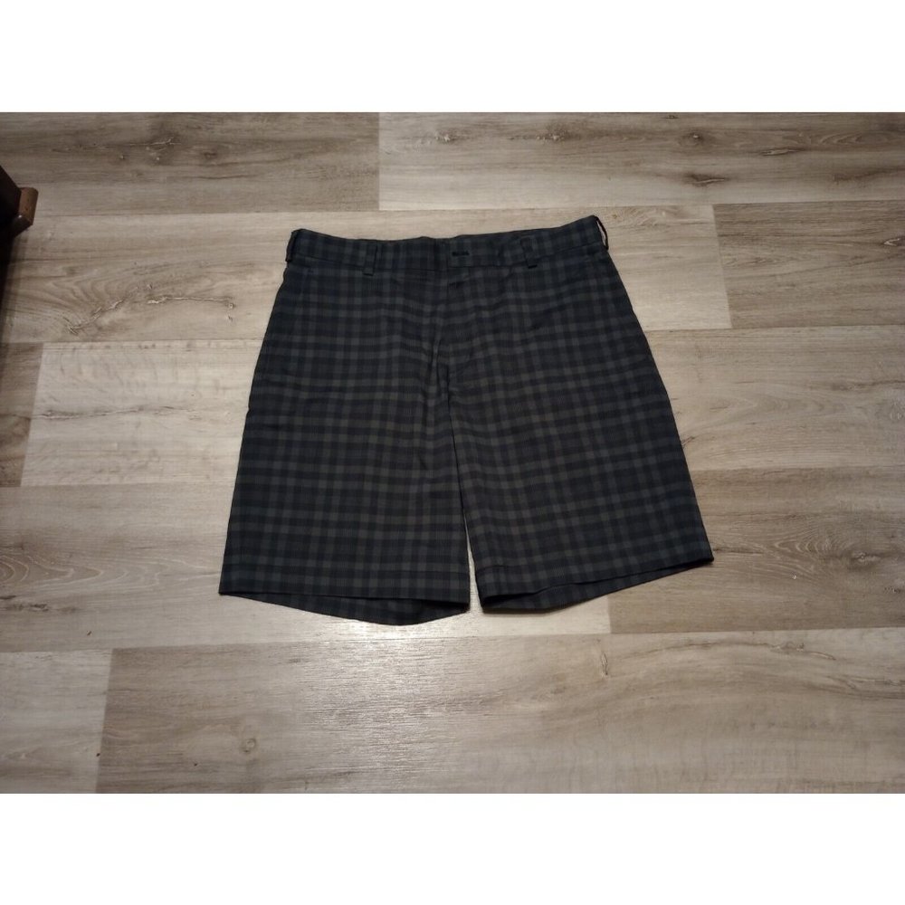 Nike Golf Mens Plaid Shorts Dri Fit Black Gray Size 34  Style# 452712-010